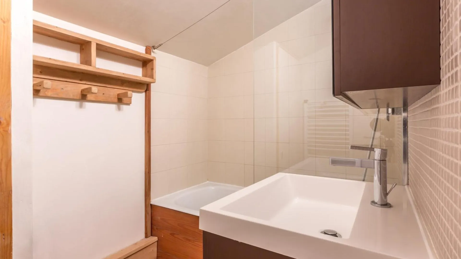 Apartment Charmant Duplex 3 Pieces Avec Balcon Sud, Pres Du Centre Et Des Pistes, Parking, Wifi - Fr-1-694-145 Val-d'Isere France